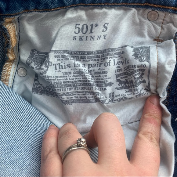 Levi’s 501 medium wash jeans distressed knee high waisted skinny button fly - Picture 5 of 11